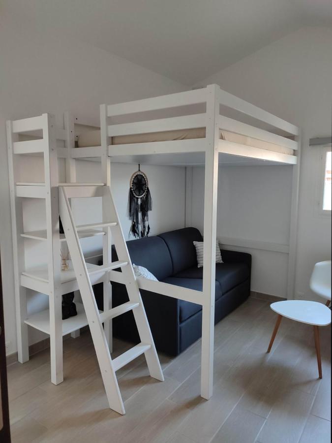 F1 Avec Un Espace Jardin Apartment Gattieres Exterior photo